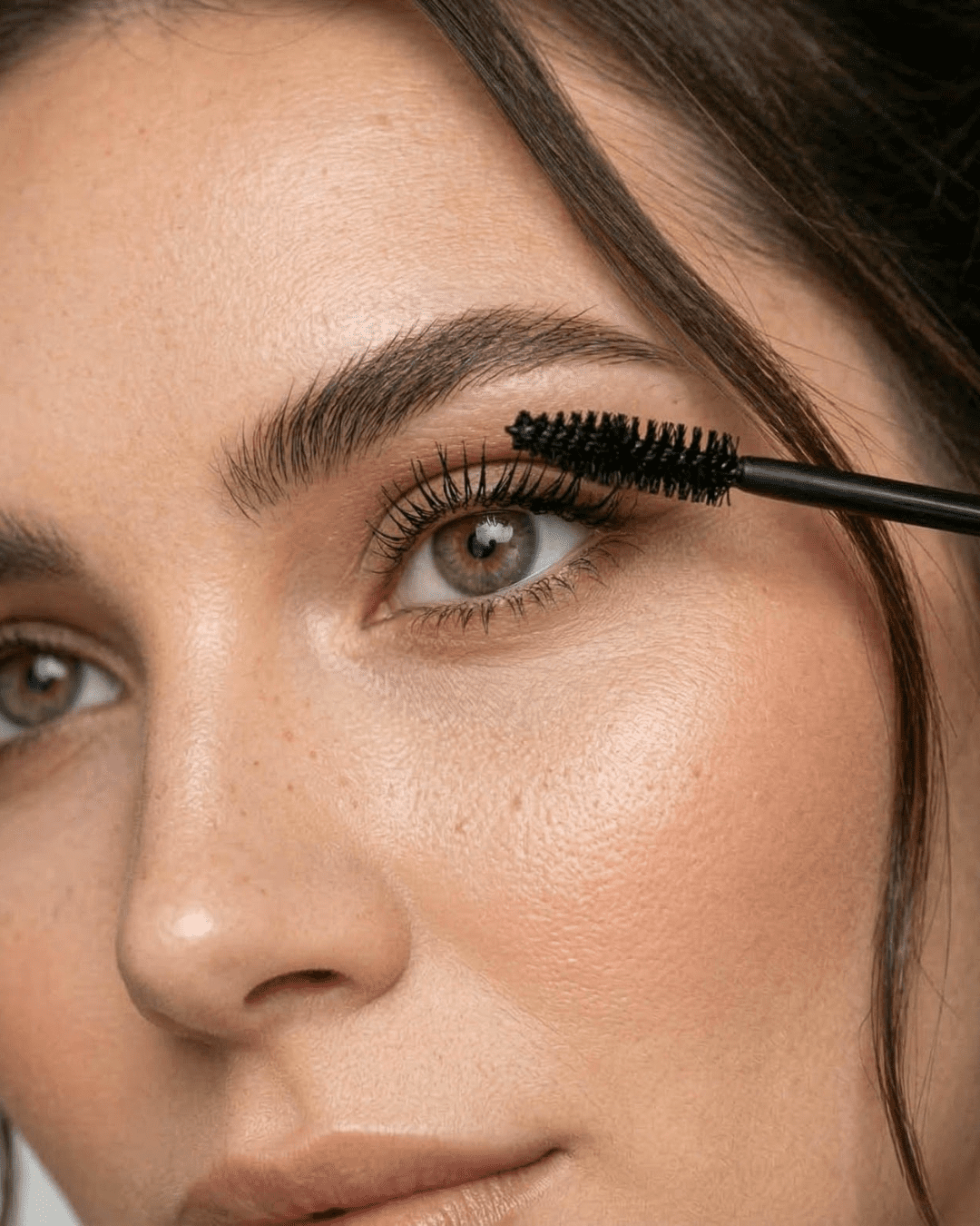 KI-generiertes Beauty Foto – Close-up mit Mascara